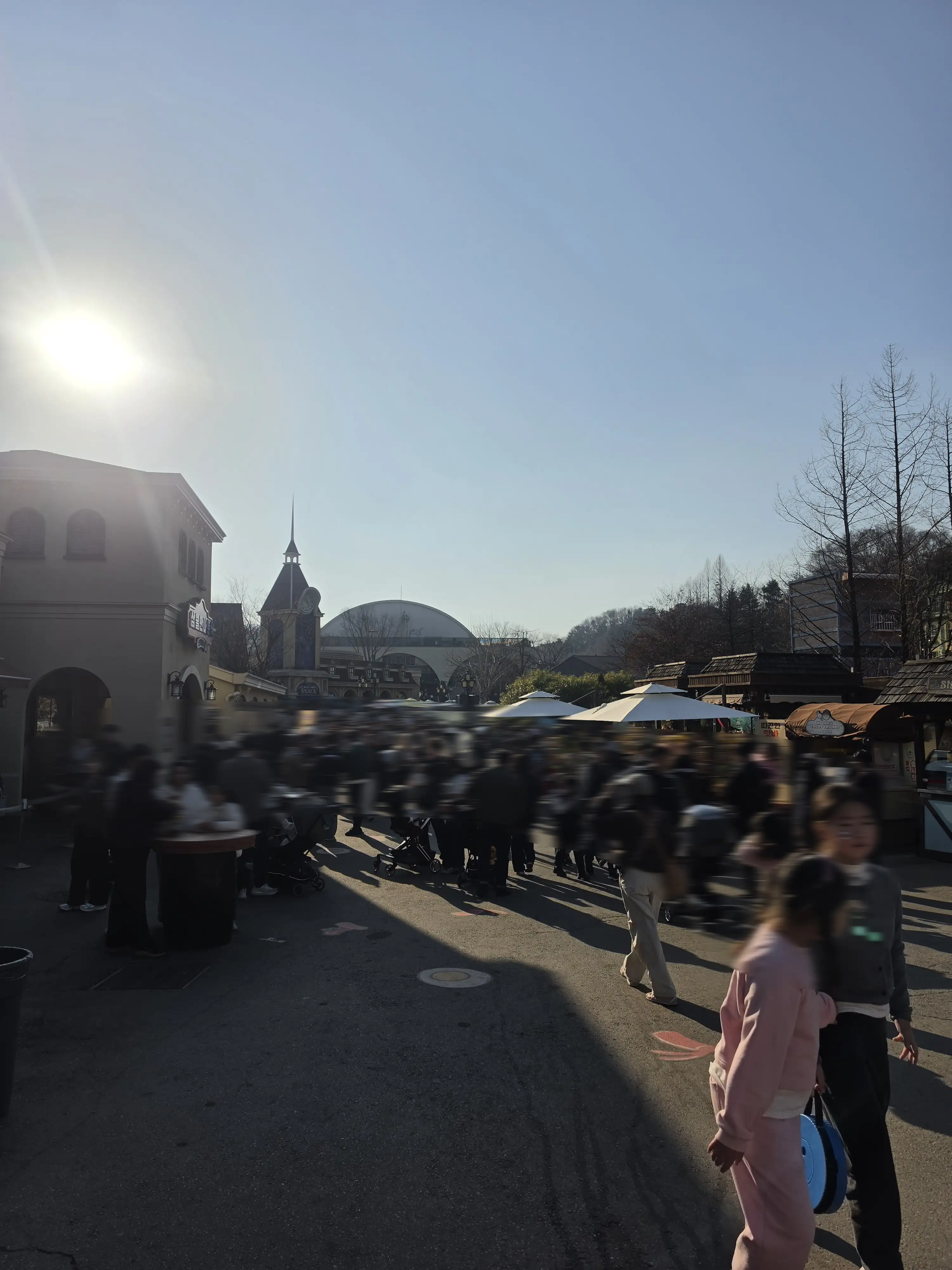 Image in a image block