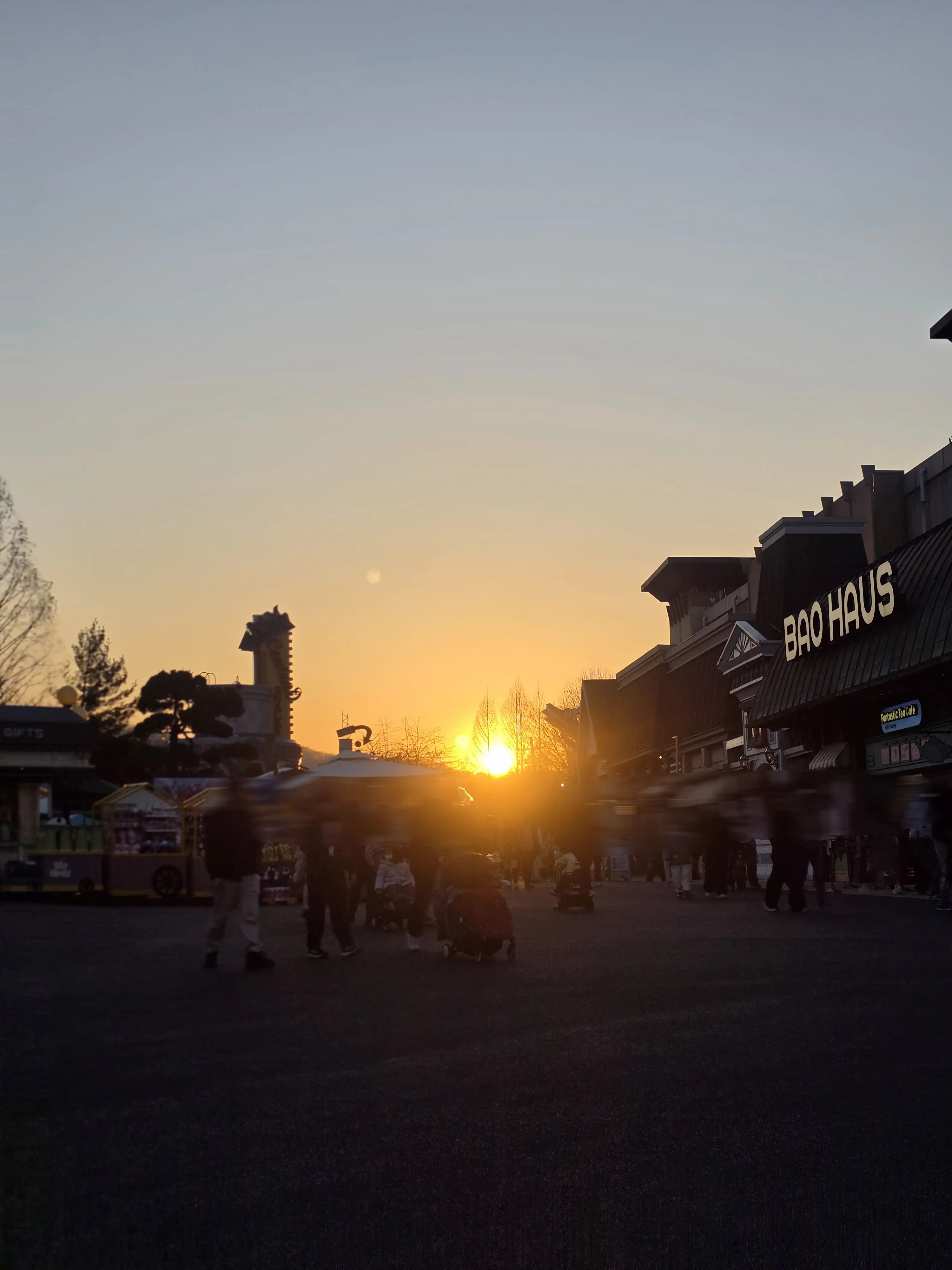 Image in a image block