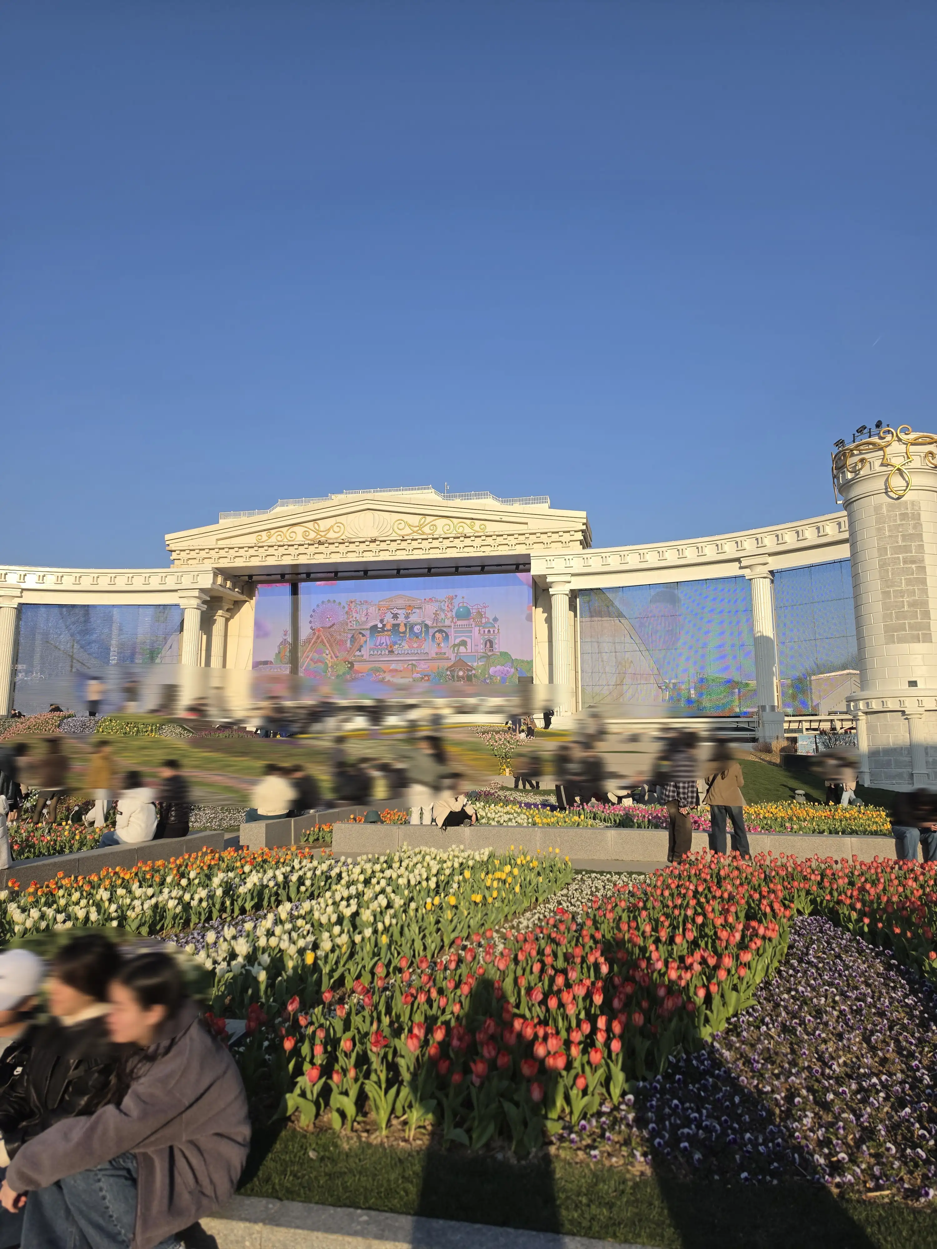 Image in a image block